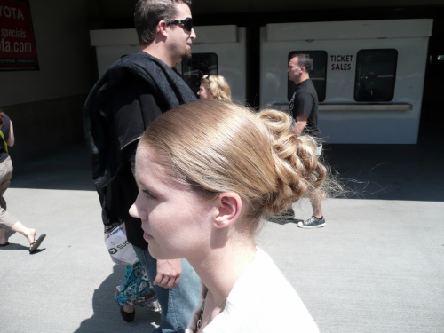 Half marathon expo, hair trial #3 010